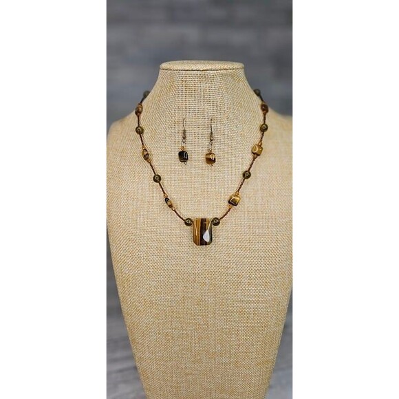 Beautiful Tiger's Eye Beaded Necklace and Earring Jewelry Set 18"L - Picture 2 of 7